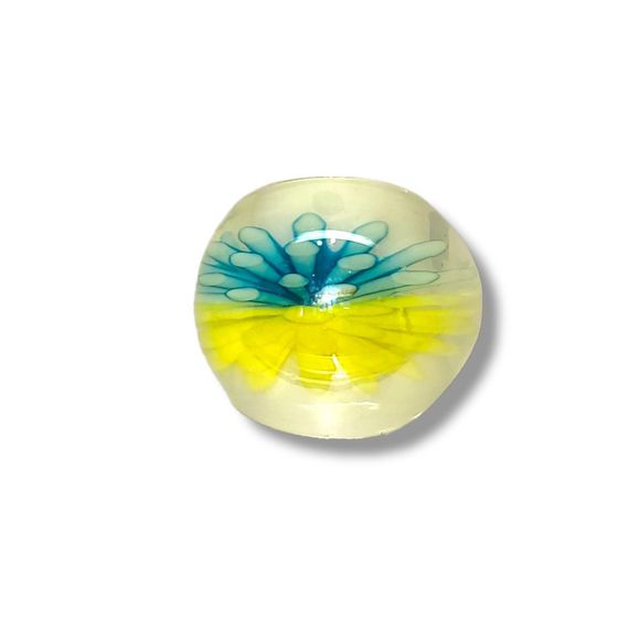 Clear Resin Dome Blue and Yellow Free Form Art inside Ring Size 6.5 - Picture 1 of 5
